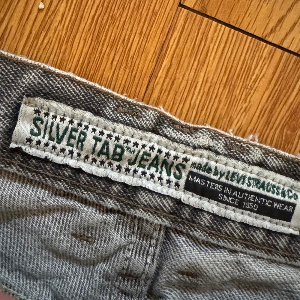 Levi's SilverTab Men's Jeans Fits 32x31 Vintage Skater Gray Tapered - Picture 5 of 7